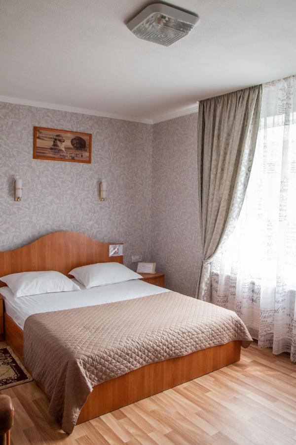 Hotel Гостинний Двір "Марія" Kropywnycki Zewnętrze zdjęcie