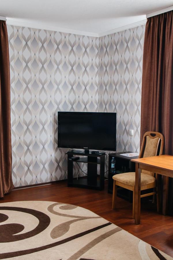 Hotel Гостинний Двір "Марія" Kropywnycki Zewnętrze zdjęcie