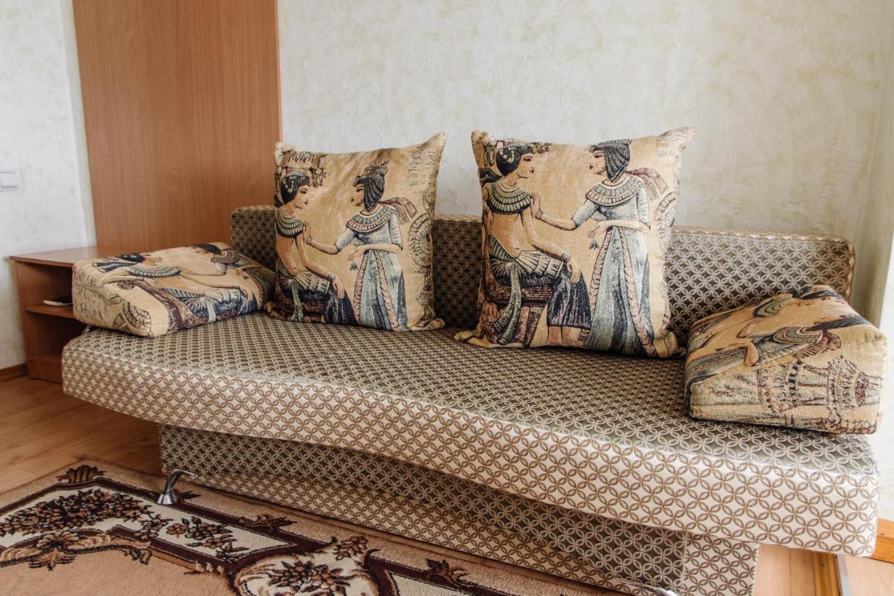 Hotel Гостинний Двір "Марія" Kropywnycki Zewnętrze zdjęcie