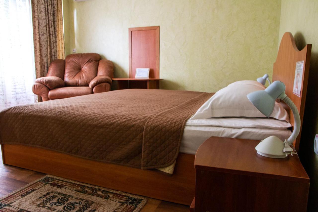 Hotel Гостинний Двір "Марія" Kropywnycki Zewnętrze zdjęcie